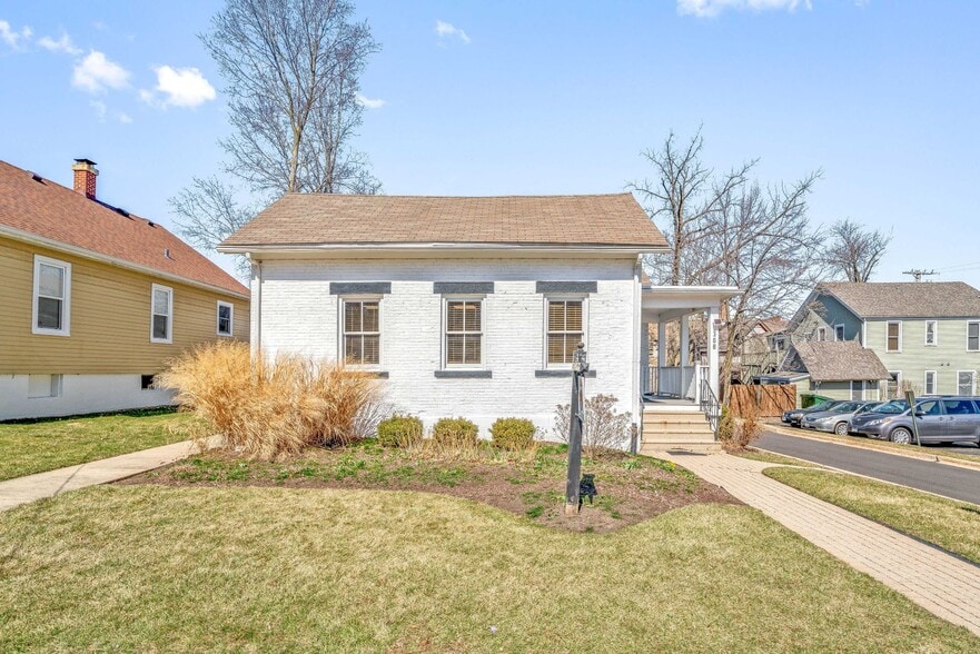 308 Walnut St, St Charles, IL à vendre - Photo de l’immeuble – Image 2 sur 18