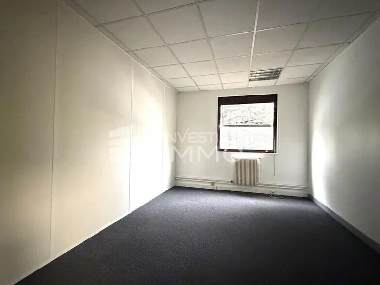 Bureau dans Lognes à louer - Photo intérieure – Image 2 sur 5