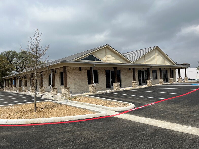 11153 Westwood Loop, San Antonio, TX à louer - Photo principale – Image 1 sur 4