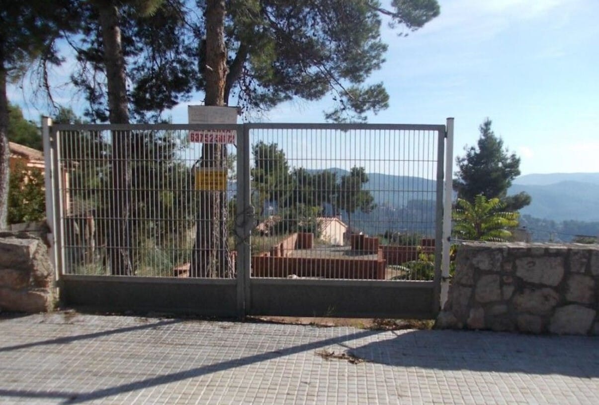 Terrain dans Corbera de Llobregat, Barcelona à vendre Plan d’étage– Image 1 sur 2