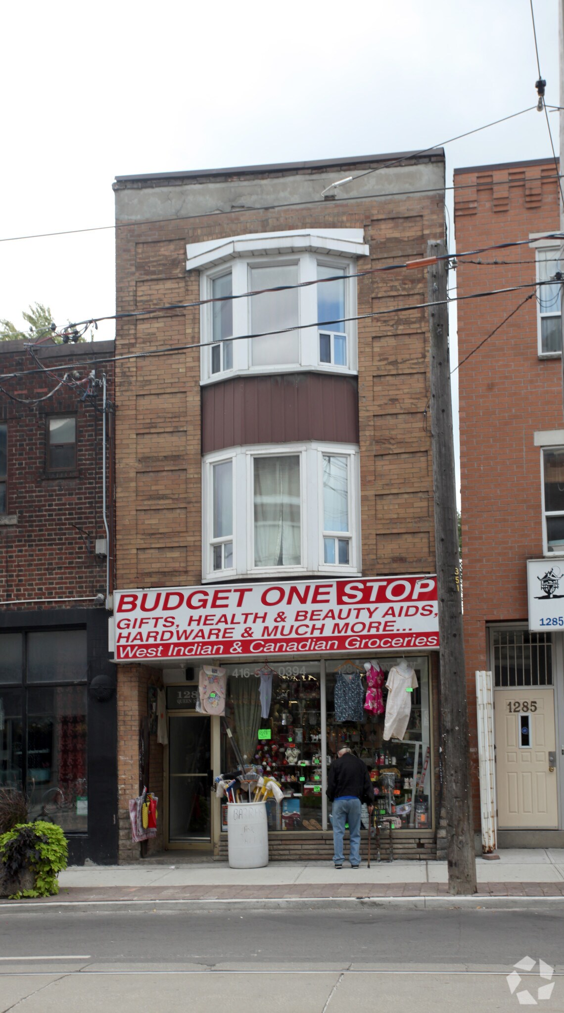 1281 Queen St W, Toronto, ON à louer Photo principale– Image 1 sur 3