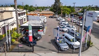 Plus de détails pour 13632 Van Nuys Blvd, Pacoima, CA - Local commercial à vendre