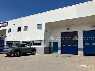 Plus de détails pour Local d'activités à louer