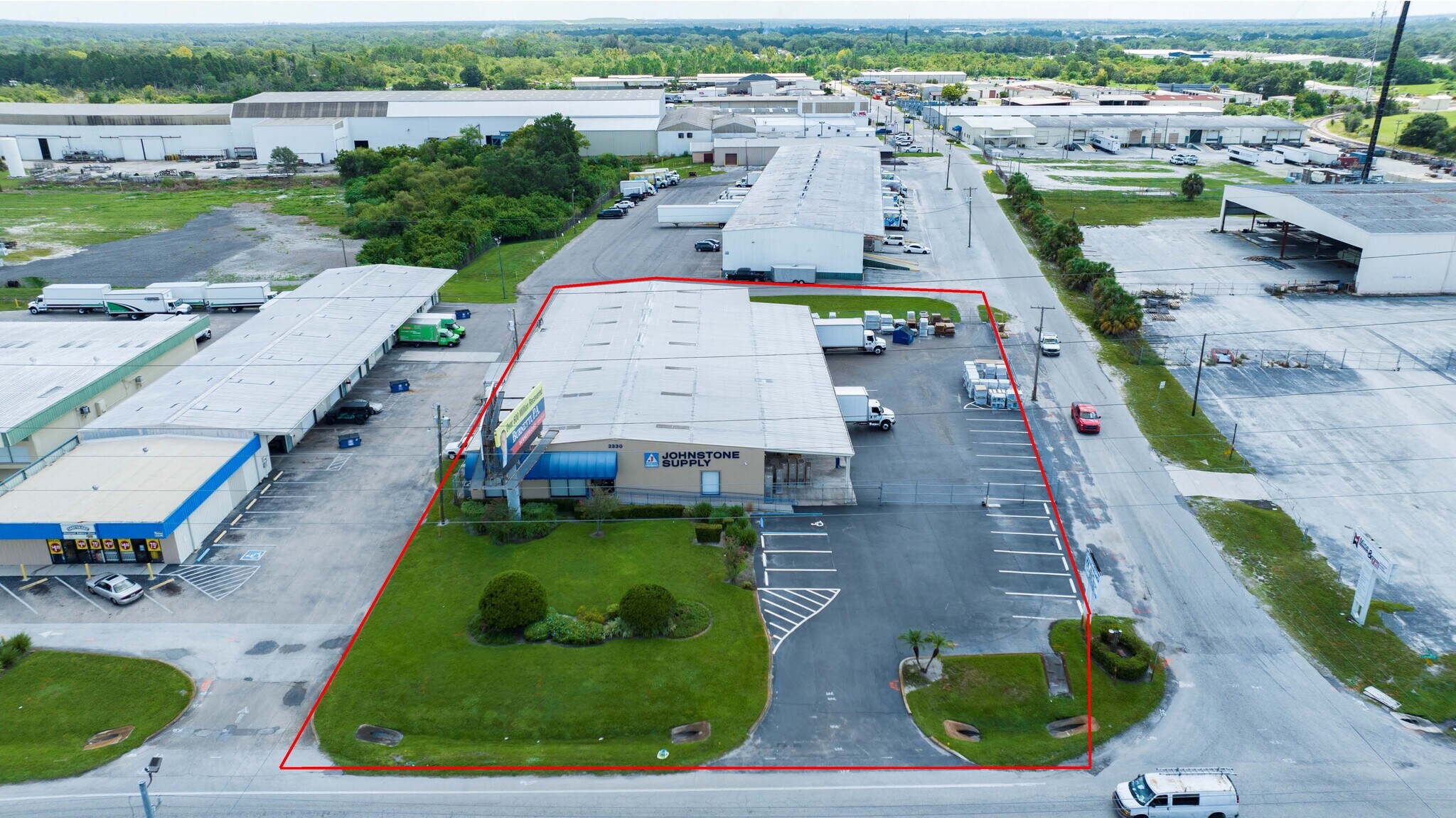 2330 S Combee Rd, Lakeland, FL à louer Aérien– Image 1 sur 7