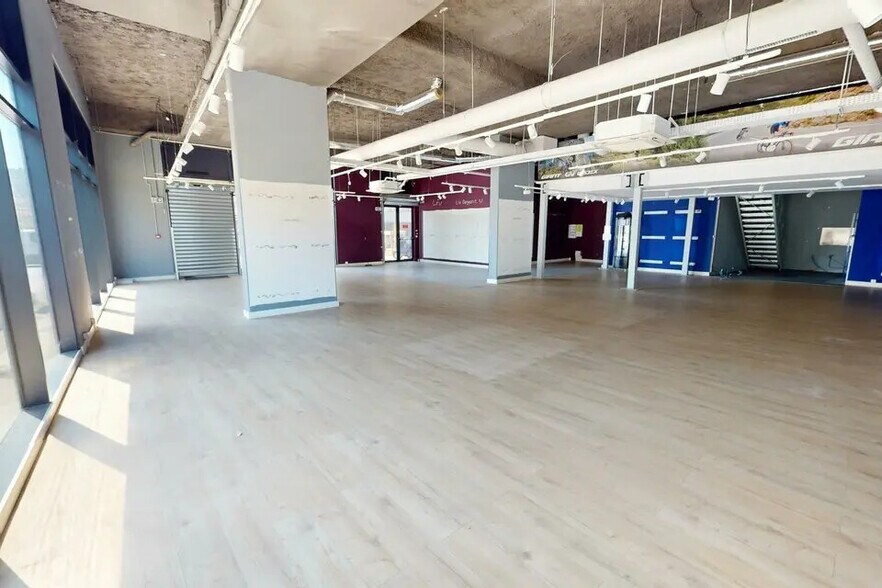 Local commercial dans Nice à louer - Photo de l’immeuble – Image 1 sur 3