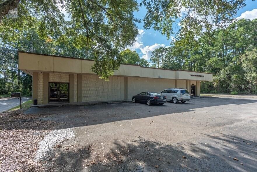 1830 NE 2nd St, Gainesville, FL à louer - Photo de l’immeuble – Image 1 sur 9