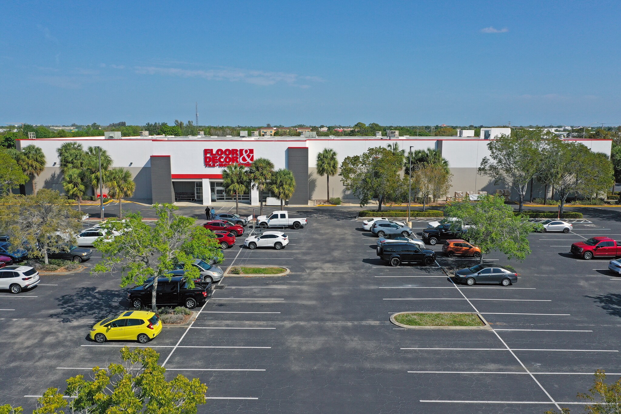 2157 Pine Ridge Rd, Naples, FL à louer Photo principale– Image 1 sur 10