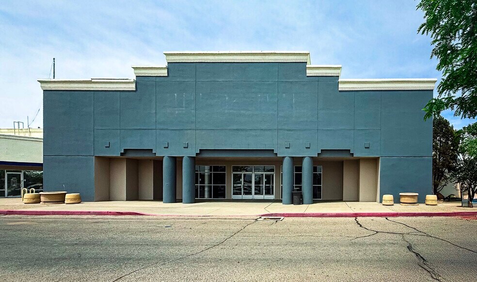 3821 Menaul Blvd NE, Albuquerque, NM à louer - Photo principale – Image 1 sur 9