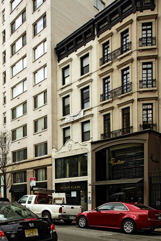Plus de détails pour 741 Madison Ave, New York, NY - Bureau/Local commercial à louer