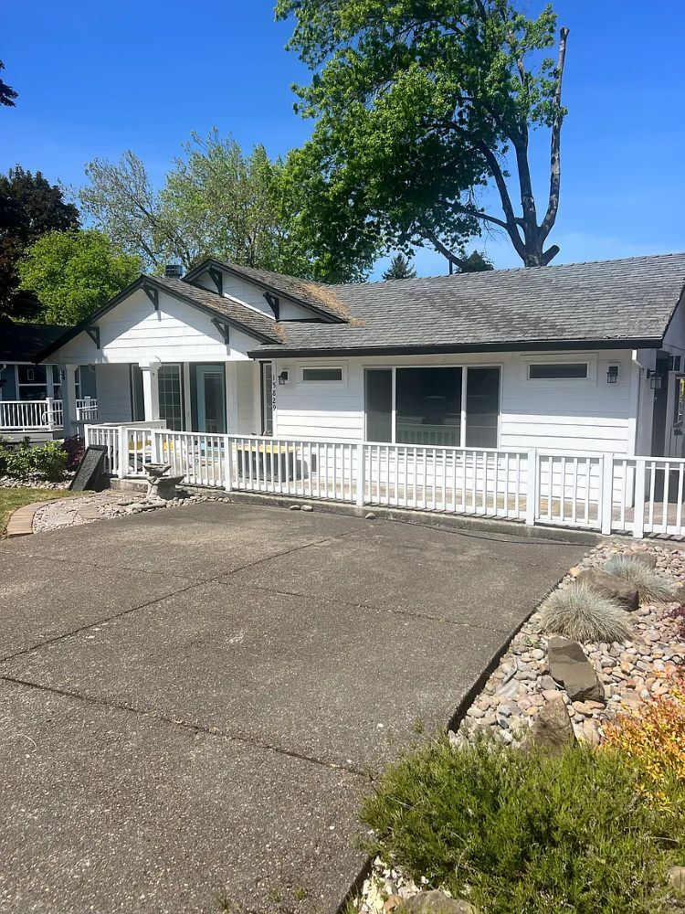 15829 SW 1st St, Sherwood, OR à louer Photo de l’immeuble– Image 1 sur 32