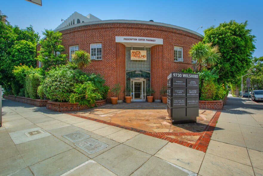 9730-9732 Wilshire Blvd, Beverly Hills, CA à louer - Photo de l’immeuble – Image 1 sur 46