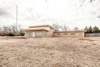 Plus de détails pour 402 W Highland St, Tecumseh, OK - Local d’activités à vendre