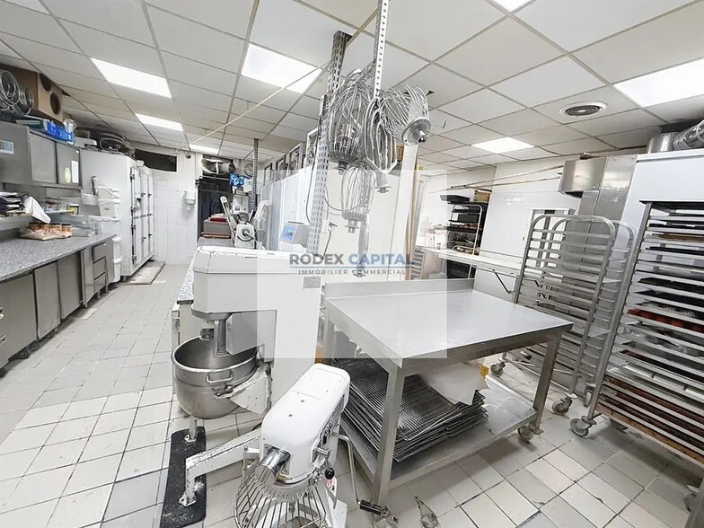 Local commercial dans Asnières-sur-Seine à louer - Photo intérieure – Image 3 sur 7