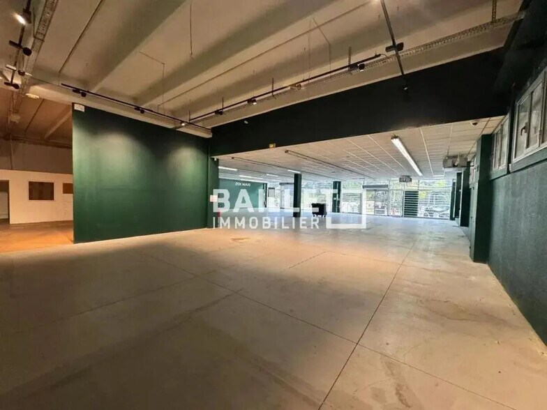 Local commercial dans Vallauris à louer - Photo de l’immeuble – Image 3 sur 19