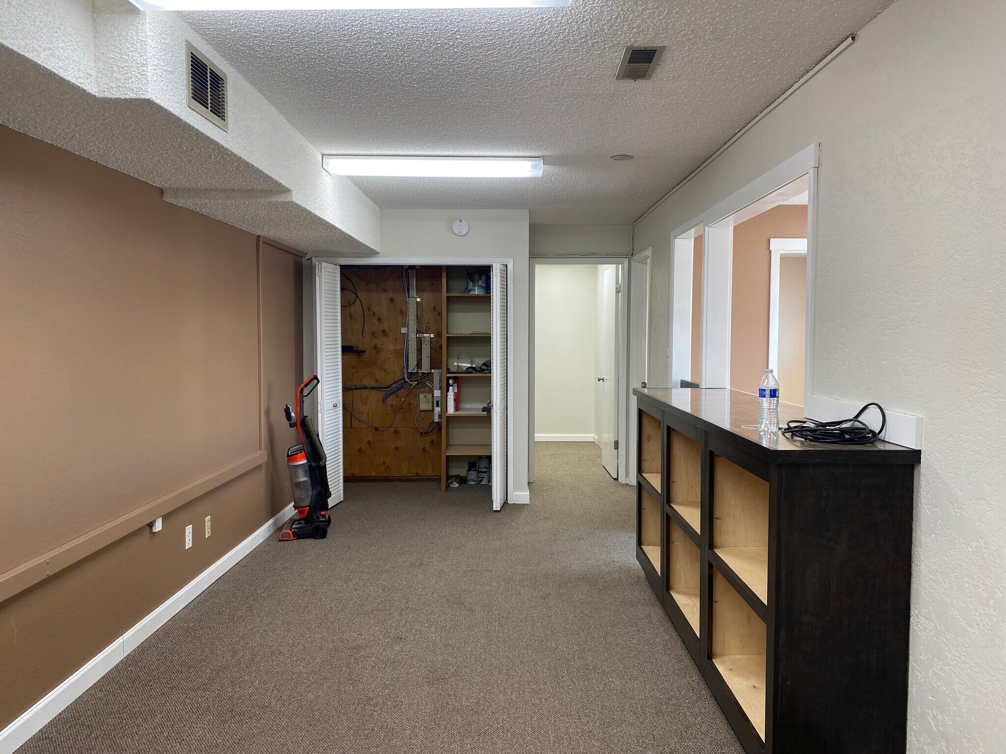 803 Vandercook Way, Longview, WA à louer Photo de l’immeuble– Image 1 sur 4