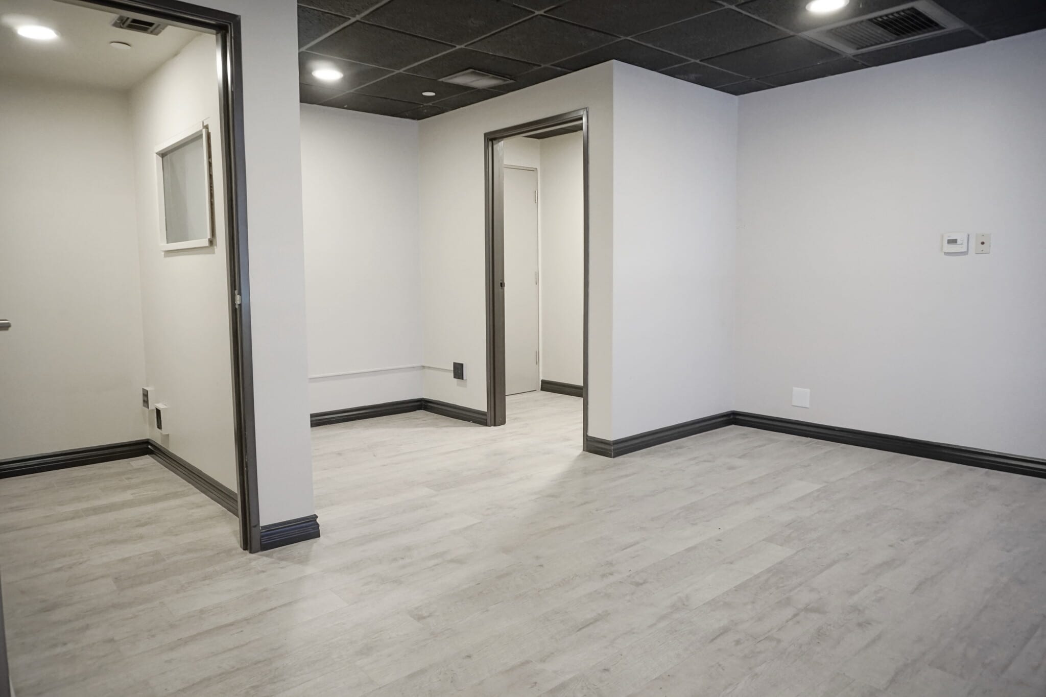 639 S Glenwood Pl, Burbank, CA à louer Photo intérieure– Image 1 sur 7