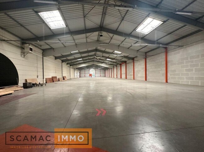 Plus de détails pour Industriel/Logistique à louer
