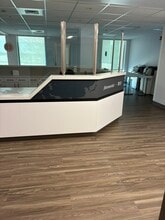 335 Broad St, Manchester, CT à louer Photo intérieure– Image 2 sur 15