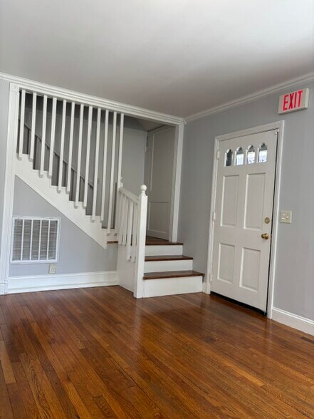 202 Carolina Ave, Moncks Corner, SC à vendre - Photo de l’immeuble – Image 3 sur 11