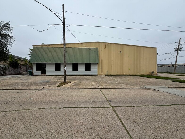 1212 27th St, Kenner, LA à louer - Photo de l’immeuble – Image 1 sur 3
