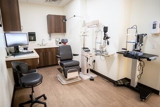 18404 N Tatum Blvd, Phoenix, AZ à louer Photo intérieure– Image 2 sur 14