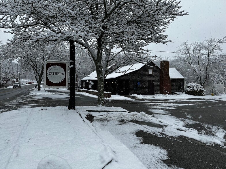 406 Route 6A, East Sandwich, MA à vendre - Photo de l’immeuble – Image 2 sur 12