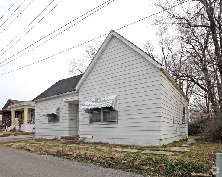 1320 Hughes Pl, Saint Louis, MO à vendre - Photo de l’immeuble – Image 2 sur 2