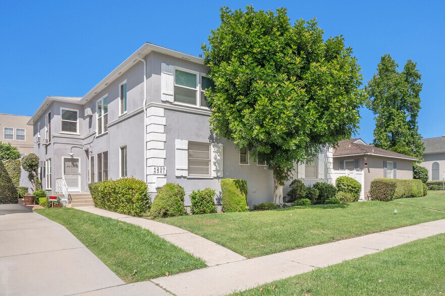 4259 Cahuenga Blvd, Toluca Lake, CA à vendre - Photo principale – Image 1 sur 26