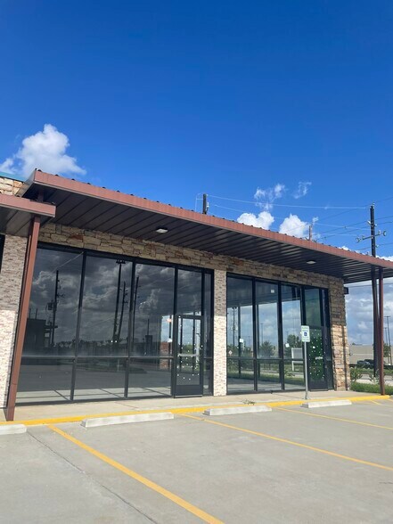 16332 FM 529, Houston, TX à louer - Photo de l’immeuble – Image 2 sur 15