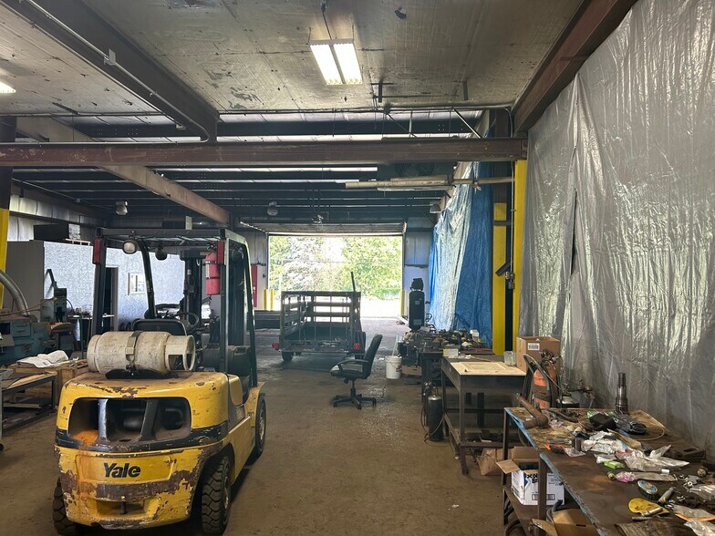 312 Portland Rd, Waterloo, WI à louer - Photo de l’immeuble – Image 3 sur 9