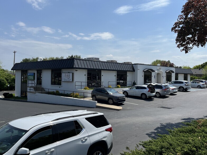 891 Baltimore Pike, Springfield Township, PA à vendre - Photo de l’immeuble – Image 3 sur 6