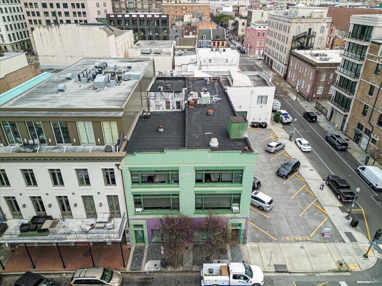 632 Baronne st, New Orleans, LA à vendre - Photo de l’immeuble – Image 3 sur 9