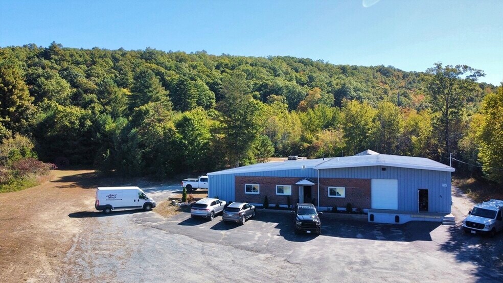 45 Bethany Rd, Monson, MA à vendre - Photo de l’immeuble – Image 2 sur 32