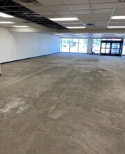 23007-23265 Eureka Rd, Taylor, MI à louer Photo intérieure– Image 1 sur 1