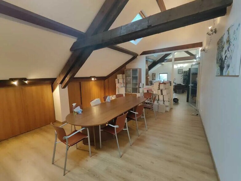 19 Avenue Des Indes, Les Ulis à louer - Photo de l’immeuble – Image 2 sur 9