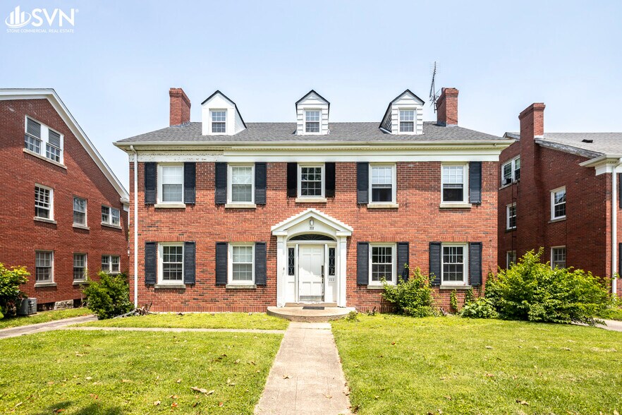 111 Cochran Rd, Lexington, KY à vendre - Photo de l’immeuble – Image 2 sur 18