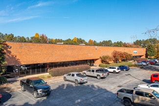 Plus de détails pour 1265 Oakbrook Dr, Norcross, GA - Local d'activités à louer