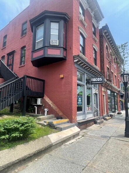 142 Main St, Beacon, NY à louer - Photo de l’immeuble – Image 3 sur 3