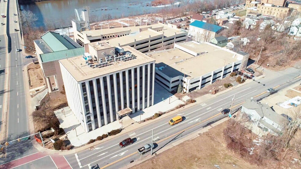 216 N River St, Wilkes Barre, PA à vendre - Photo de l’immeuble – Image 2 sur 17