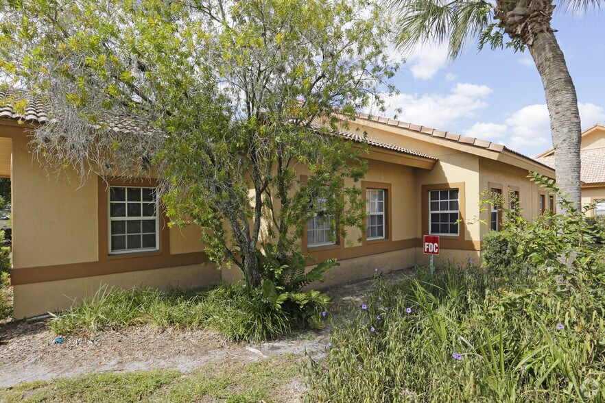 151-153 Center Rd, Venice, FL à vendre - Photo de l’immeuble – Image 2 sur 20