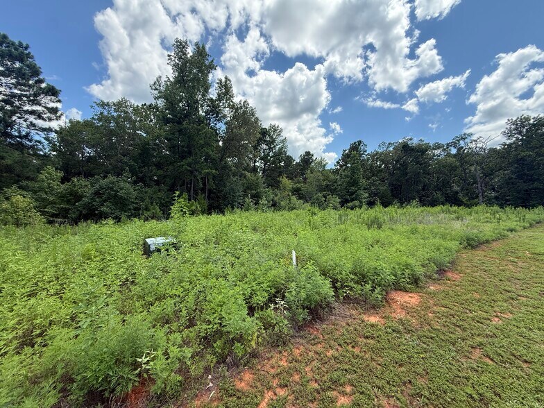 1211 Centennial Trl, Tyler, TX à vendre - Photo de l’immeuble – Image 2 sur 5