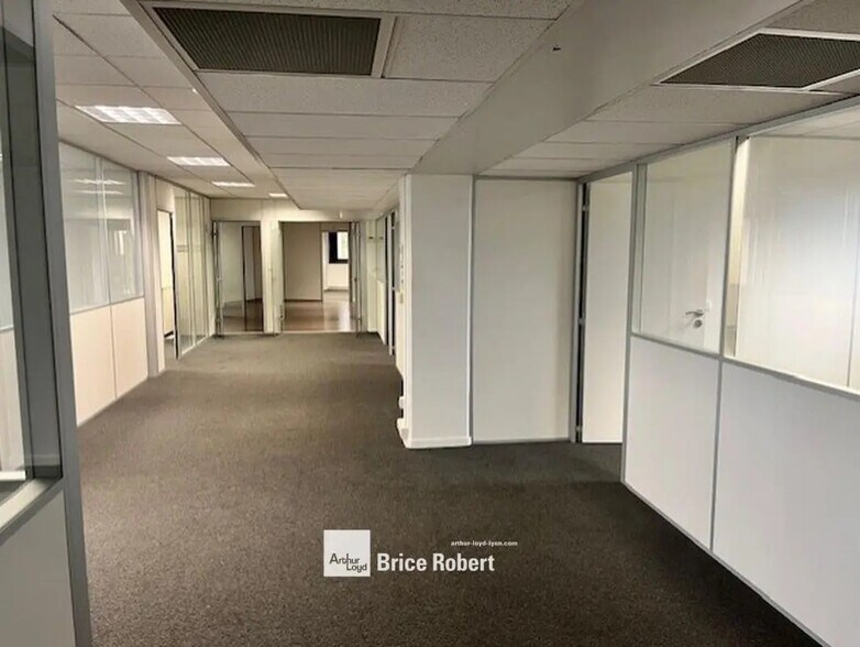 13 Rue Des Emeraudes, Lyon à louer - Photo intérieure – Image 3 sur 8