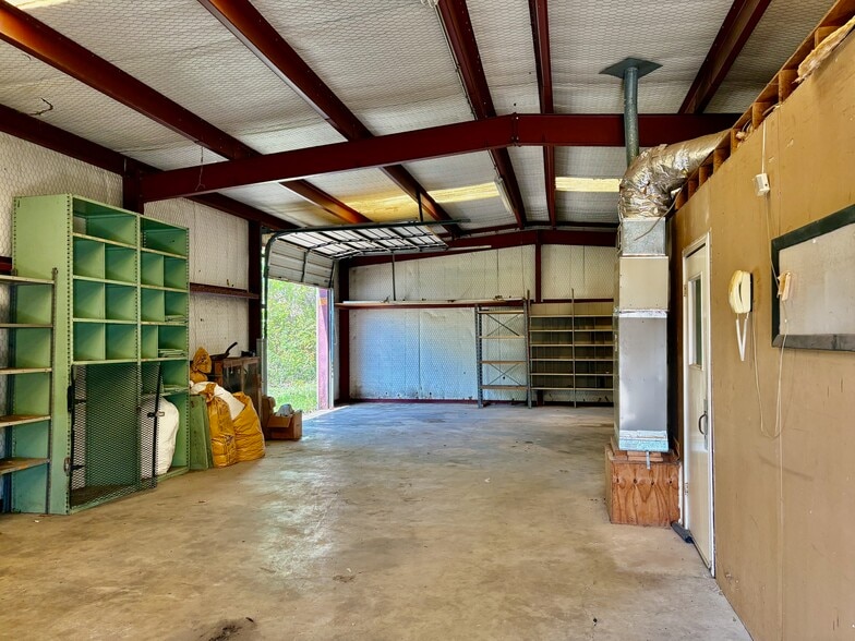 203 W Pembroke Ave, Dallas, TX à vendre - Photo principale – Image 1 sur 7