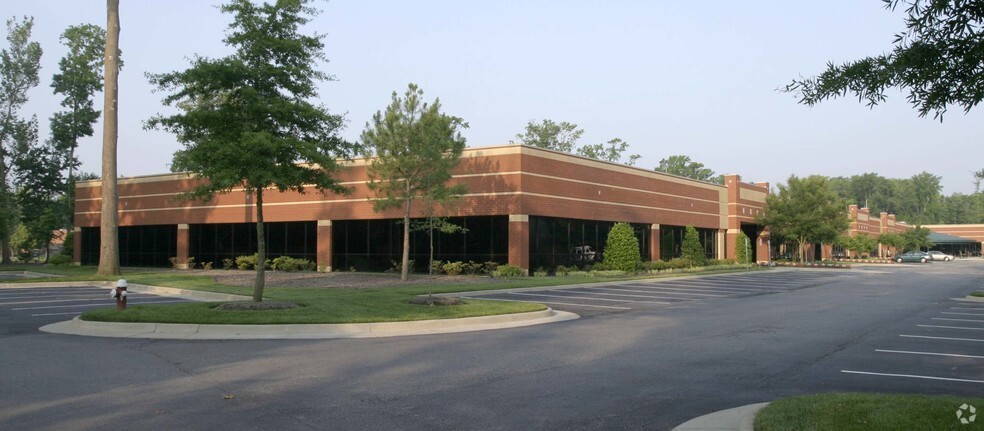 400 Butler Farm Rd, Hampton, VA à louer - Autre – Image 2 sur 13