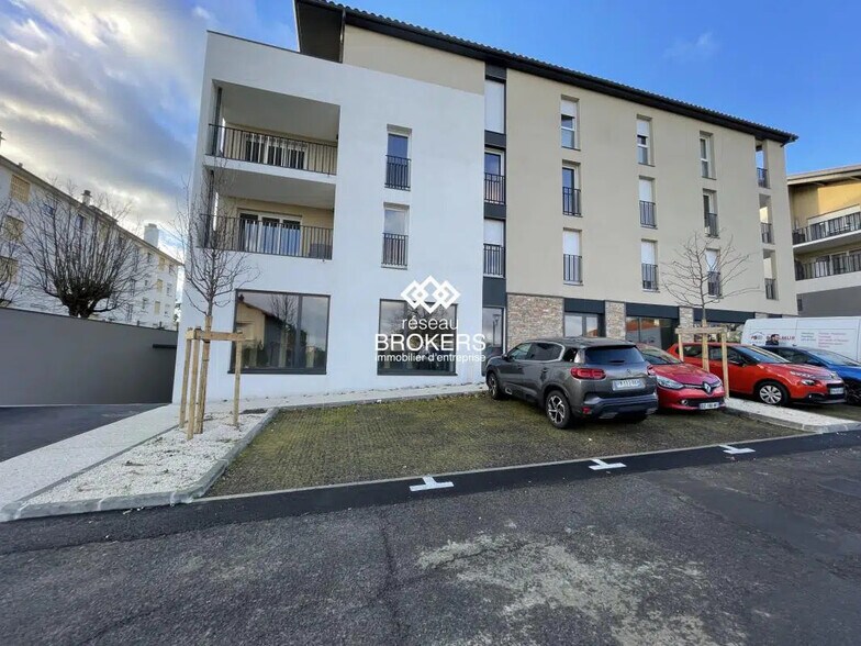 Local commercial dans Gleizé à louer - Photo de l’immeuble – Image 1 sur 9