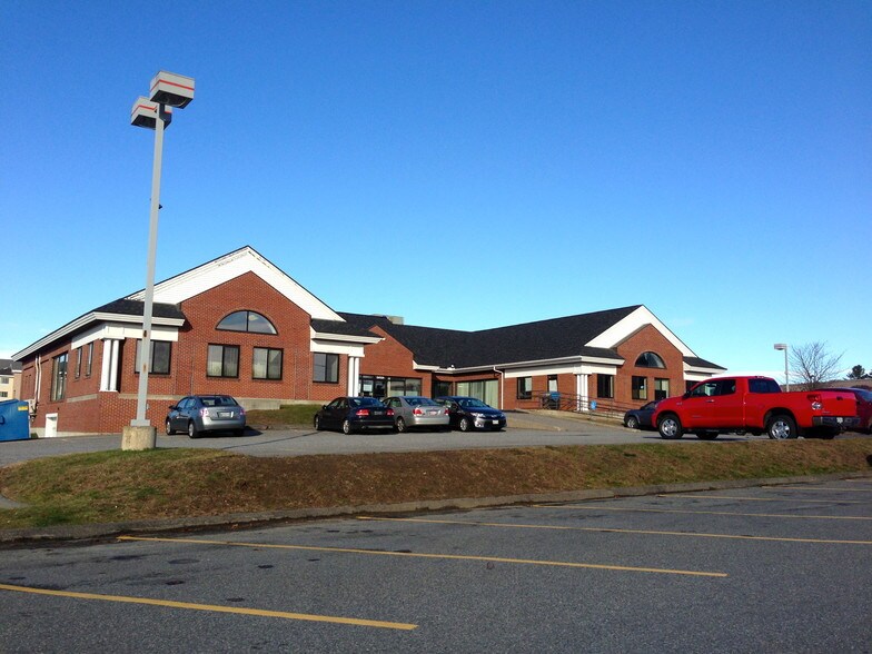 264 Civic Center Dr, Augusta, ME à louer - Photo principale – Image 2 sur 4