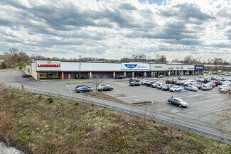 Plus de détails pour 983 New Britain Ave, West Hartford, CT - Local commercial à louer