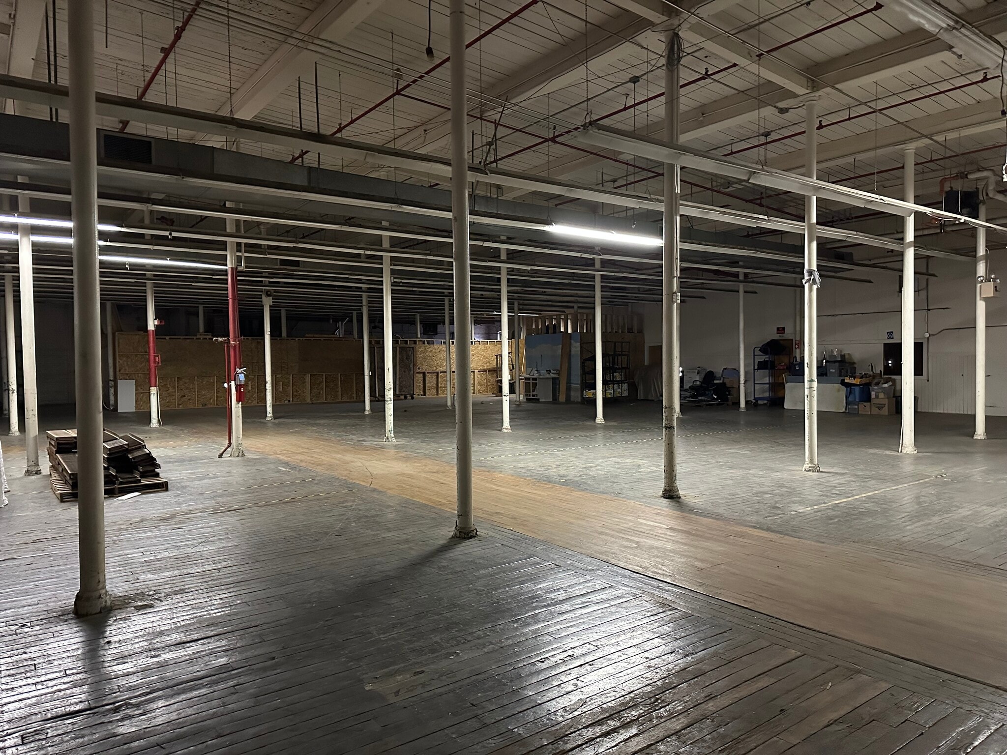 104 Anawan St, Fall River, MA à louer Photo intérieure– Image 1 sur 4