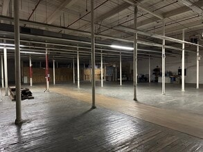 104 Anawan St, Fall River, MA à louer Photo intérieure– Image 1 sur 4