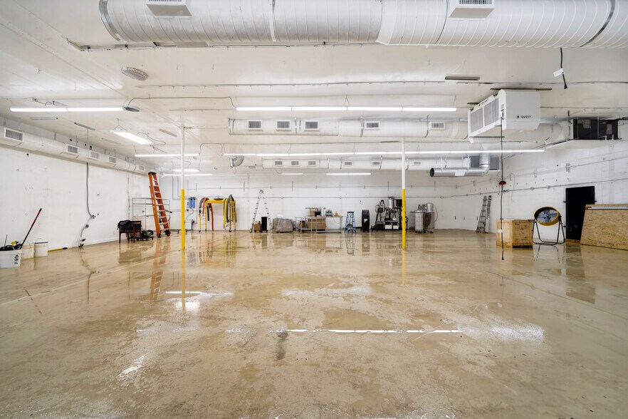 7352 Radford Ave, North Hollywood, CA à vendre - Photo de l’immeuble – Image 3 sur 14